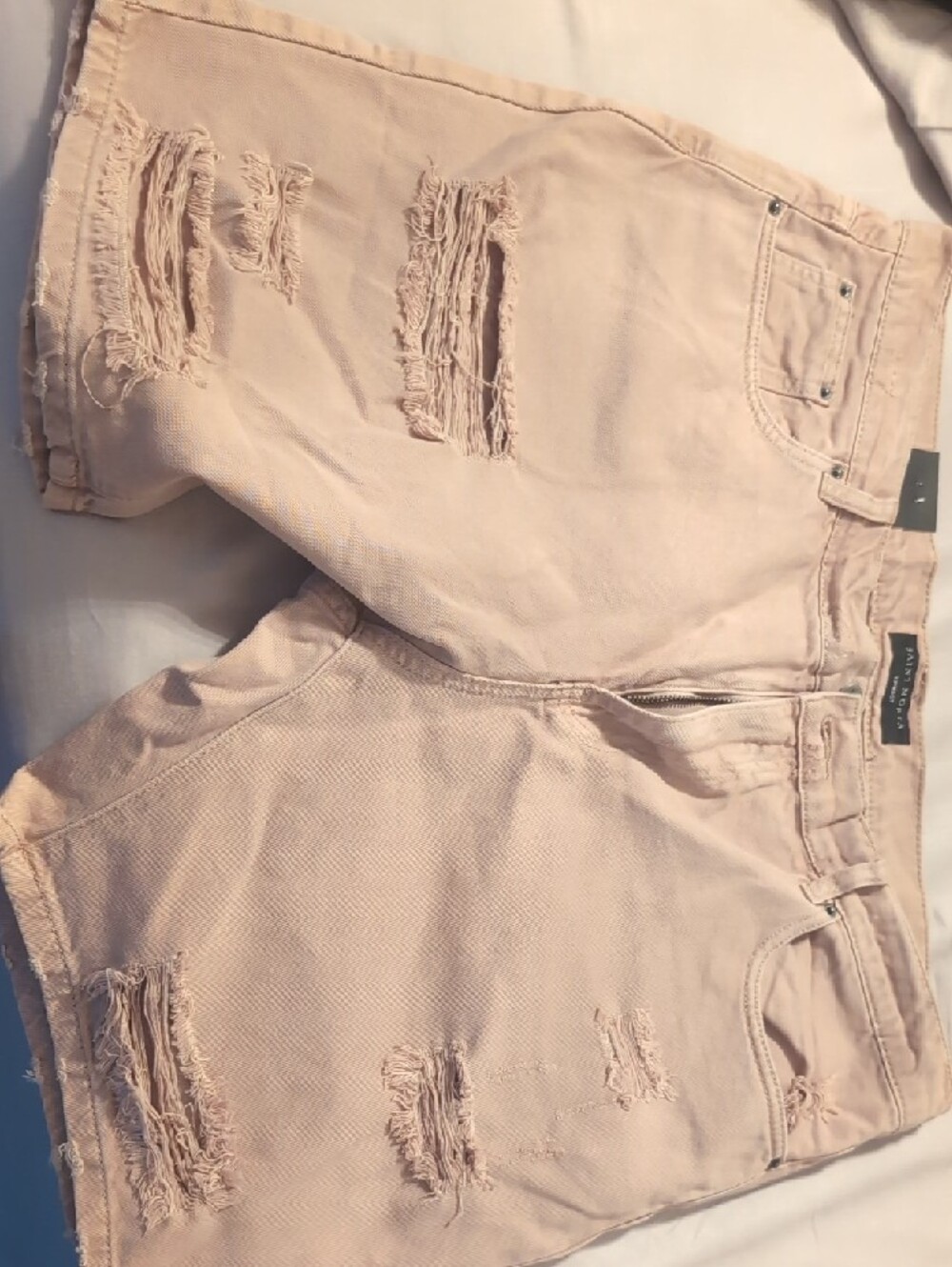 Saint Morta Shorts - Picture 2 of 8